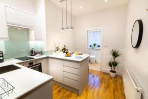 Wow! Central Plymouth Apartment-Walking to attractions-Parking